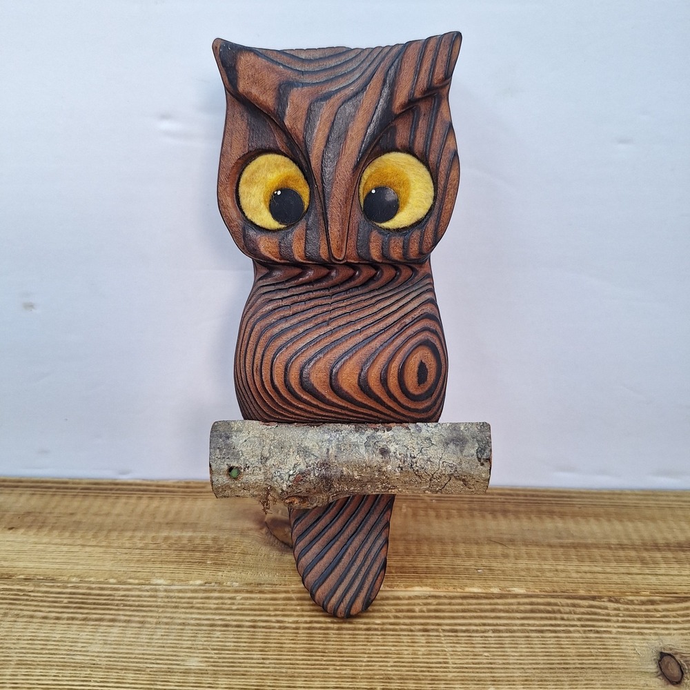 Kitchy Vintage Carved Wood Owl Wall Hanging Plaque Felt Eyes 7" Tall MCM Bird🦉